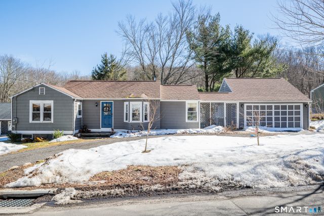 932 Litchfield Turnpike, Bethany, CT 06524