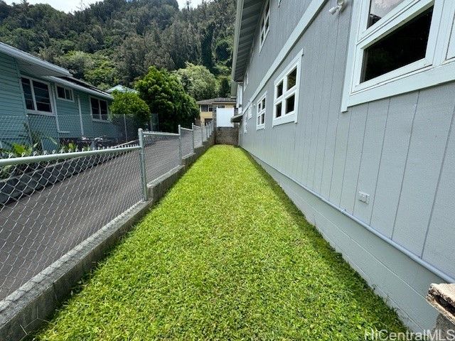2809 Henry Street A, Honolulu, HI 96817