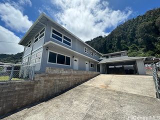 2809 Henry Street A, Honolulu, HI 96817