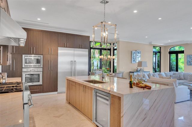 156 Fiesta Way, Fort Lauderdale, FL 33301