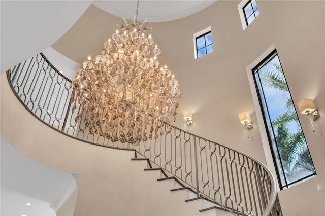 156 Fiesta Way, Fort Lauderdale, FL 33301