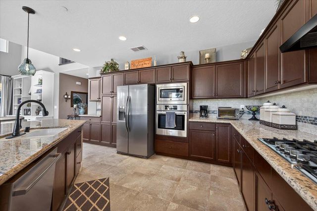 21238 Lago Bello Lane, Friant, CA 93626