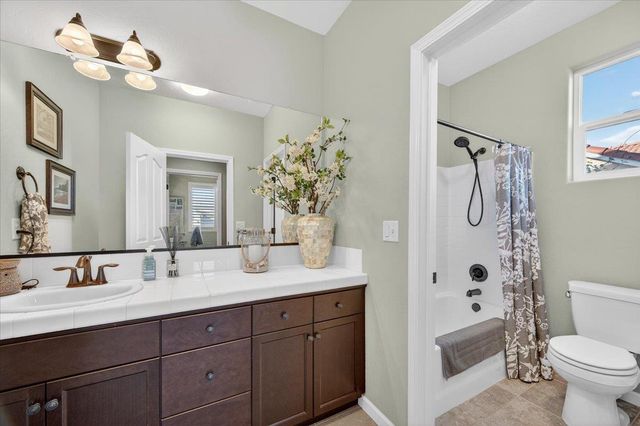 21238 Lago Bello Lane, Friant, CA 93626