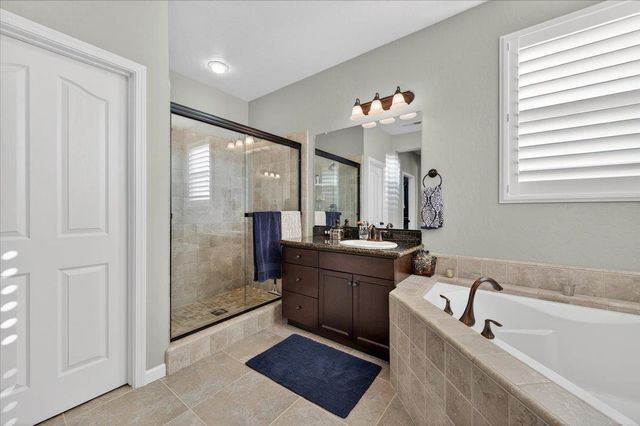 21238 Lago Bello Lane, Friant, CA 93626