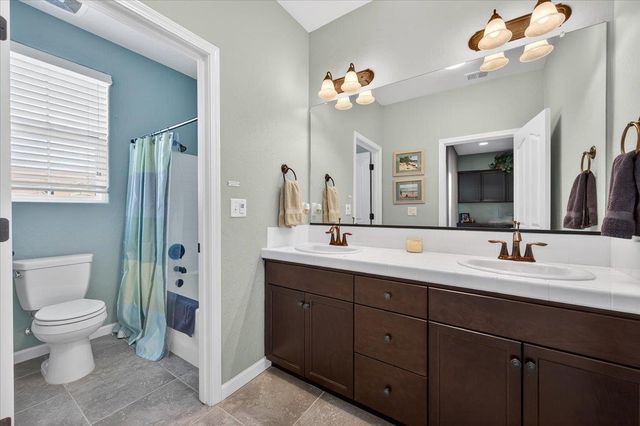 21238 Lago Bello Lane, Friant, CA 93626