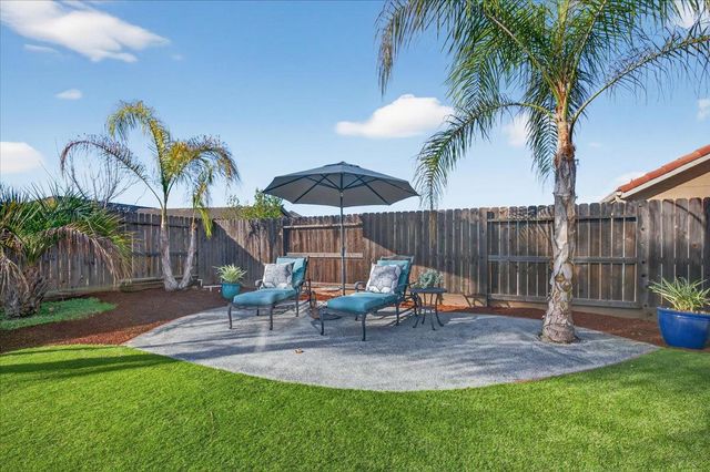 21238 Lago Bello Lane, Friant, CA 93626