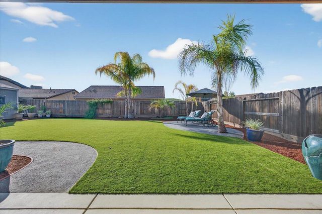 21238 Lago Bello Lane, Friant, CA 93626