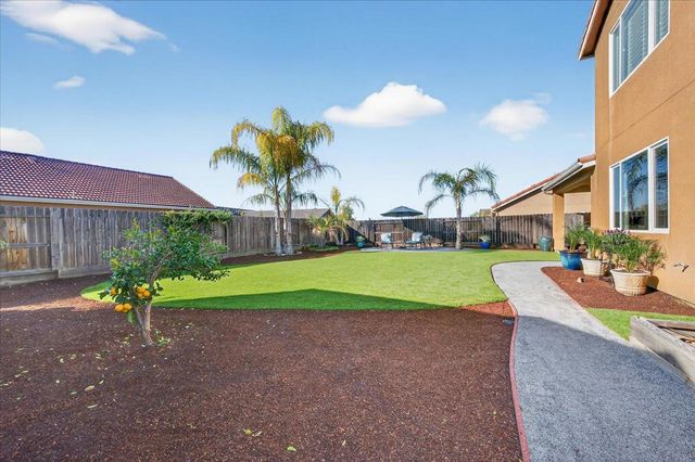 21238 Lago Bello Lane, Friant, CA 93626