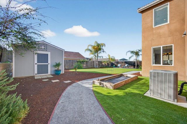 21238 Lago Bello Lane, Friant, CA 93626