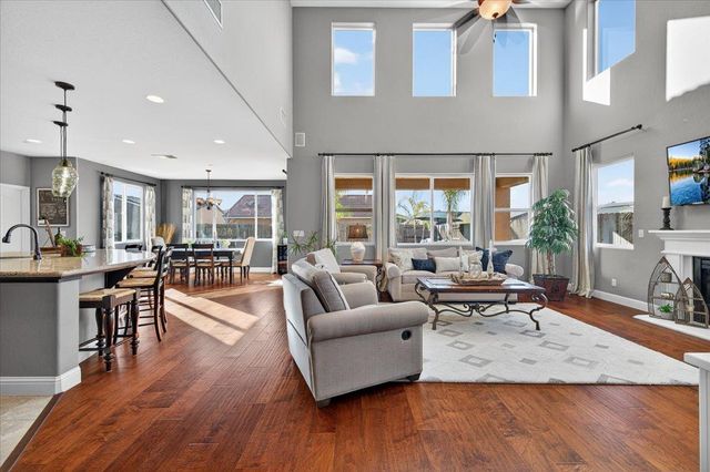 21238 Lago Bello Lane, Friant, CA 93626