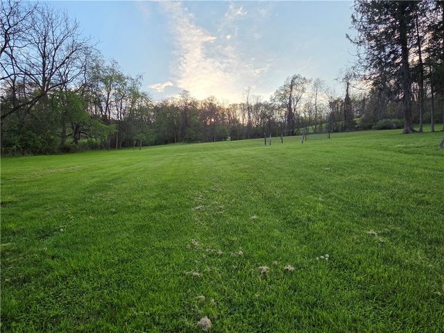 959 Bentleyville Rd, Fallowfield Twp, PA 15022