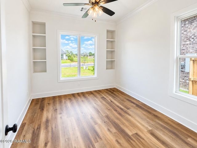 109 Fountain Meadow Drive, Broussard, LA 70518