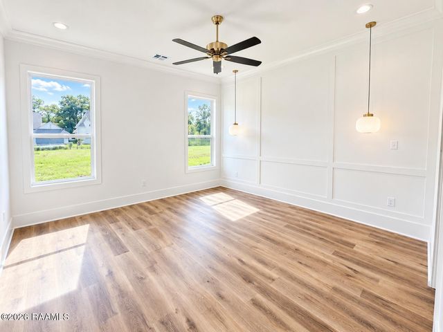 109 Fountain Meadow Drive, Broussard, LA 70518