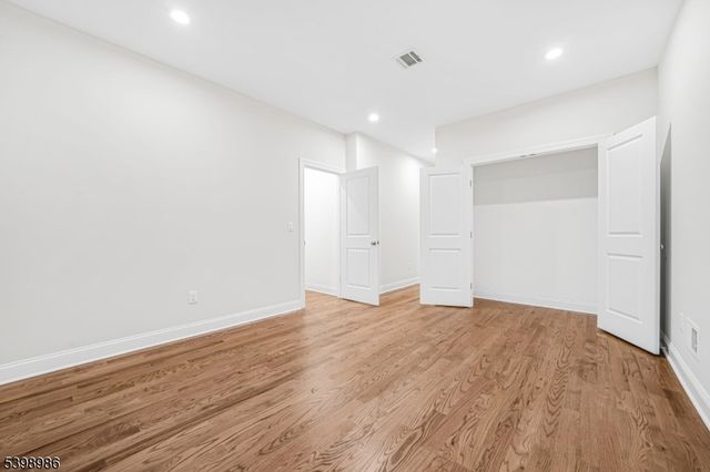 18 Birdie Ln, Boonton Town, NJ 07005