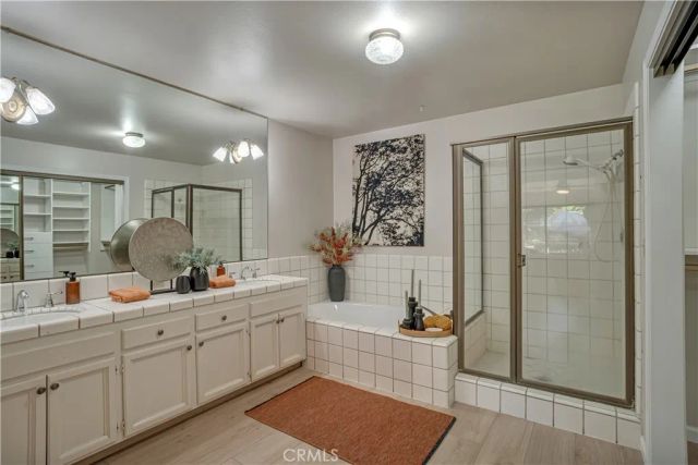 5110 N Fruit, Fresno, CA 93711