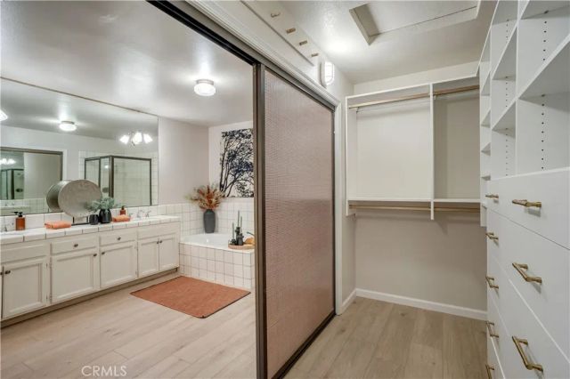 5110 N Fruit, Fresno, CA 93711