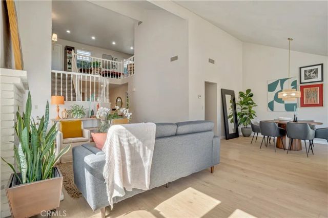 5110 N Fruit, Fresno, CA 93711