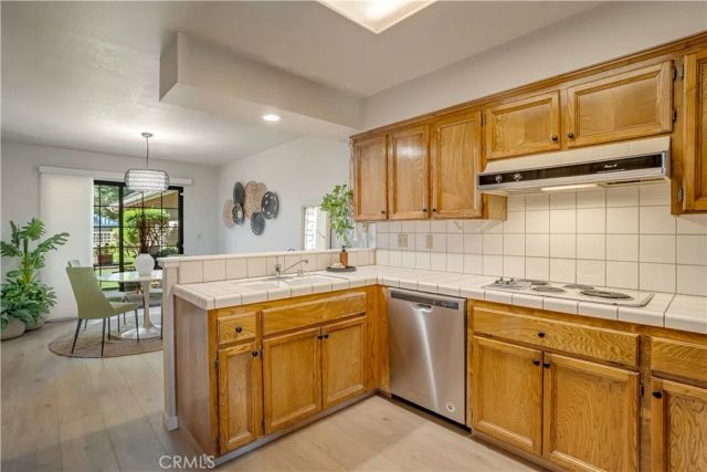 5110 N Fruit, Fresno, CA 93711