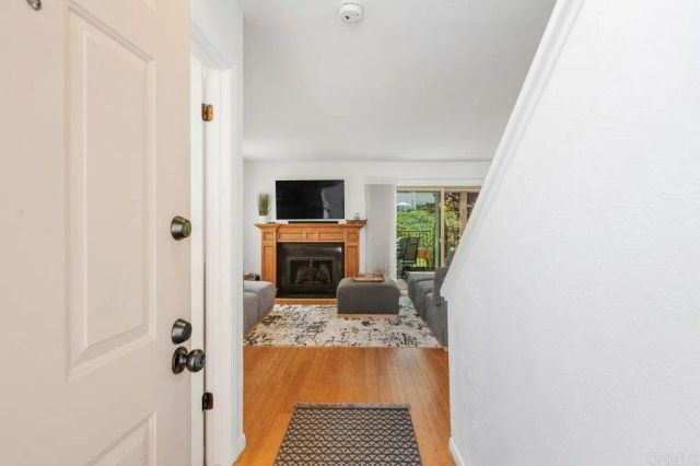 6551 Calle Valperizo, Carlsbad, CA 92009