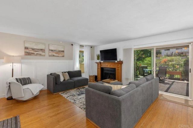 6551 Calle Valperizo, Carlsbad, CA 92009