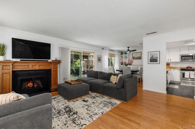 6551 Calle Valperizo, Carlsbad, CA 92009