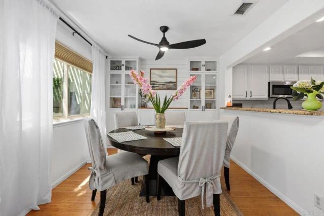 6551 Calle Valperizo, Carlsbad, CA 92009