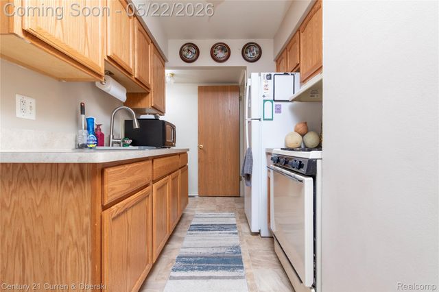 23362 Baker Street, Taylor, MI 48180