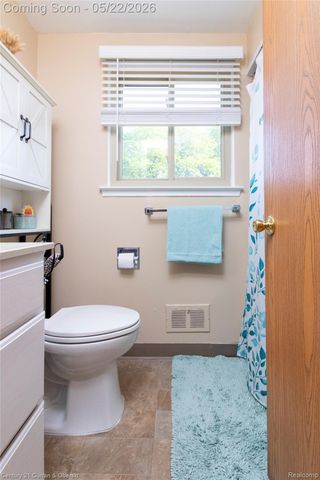 23362 Baker Street, Taylor, MI 48180