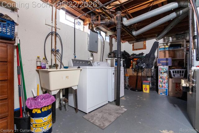 23362 Baker Street, Taylor, MI 48180