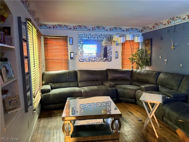5916 Pearl Road, Parma Heights, OH 44130
