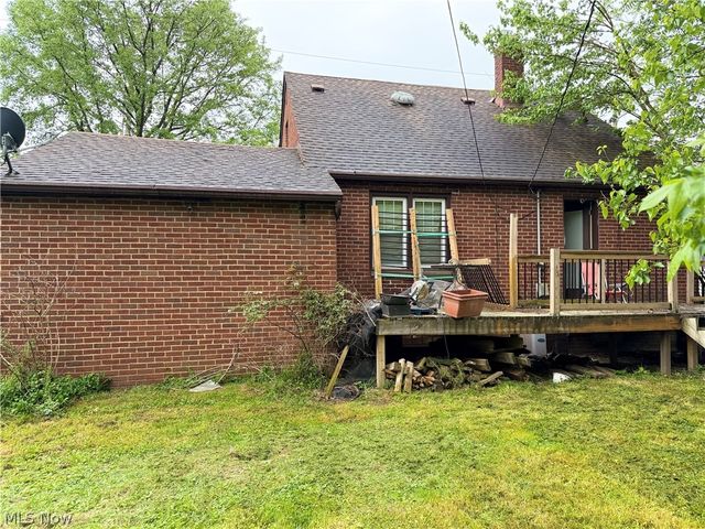 5916 Pearl Road, Parma Heights, OH 44130