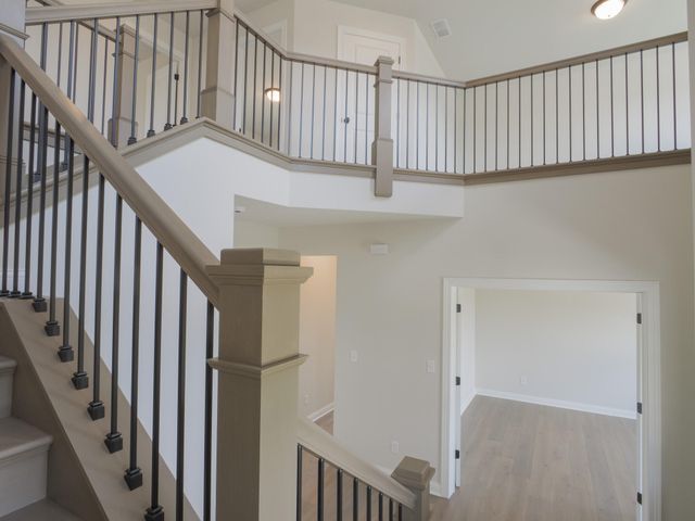 1861 Trailbrook Drive, Valparaiso, IN 46385