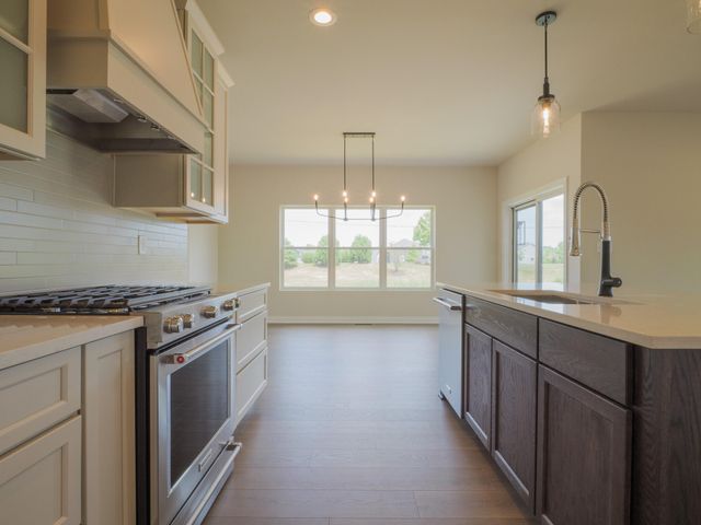 1861 Trailbrook Drive, Valparaiso, IN 46385