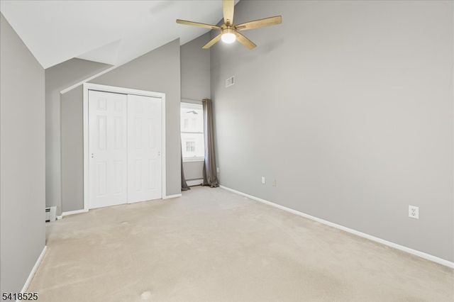 3 Magnolia Ct, Roxbury Twp., NJ 07876