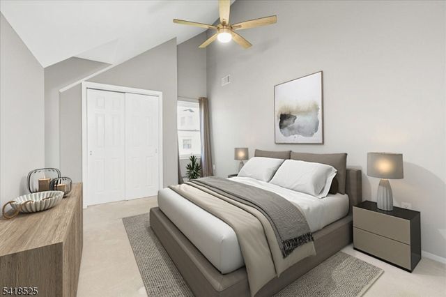 3 Magnolia Ct, Roxbury Twp., NJ 07876