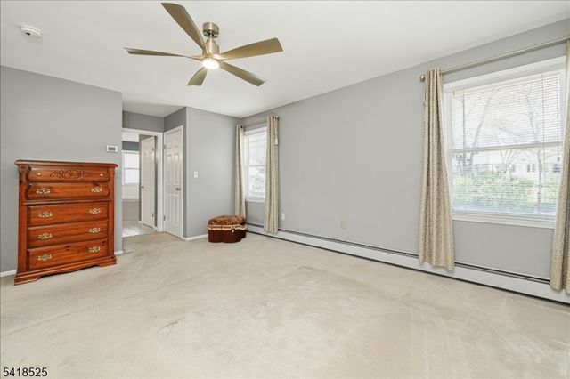 3 Magnolia Ct, Roxbury Twp., NJ 07876