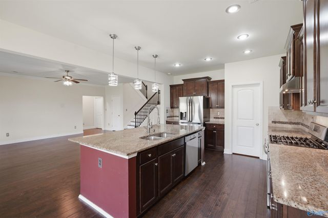 3011 Magnolia Leaf Circle SE, Owens Cross Roads, AL 35763