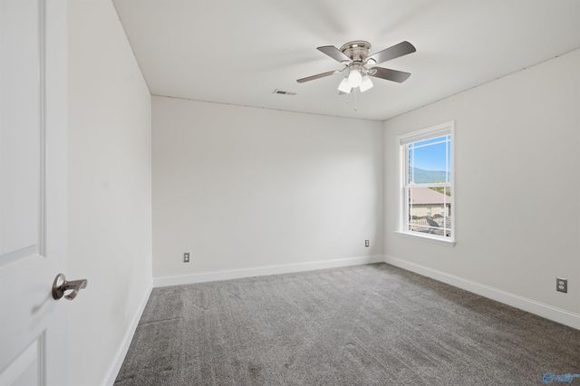 3011 Magnolia Leaf Circle SE, Owens Cross Roads, AL 35763
