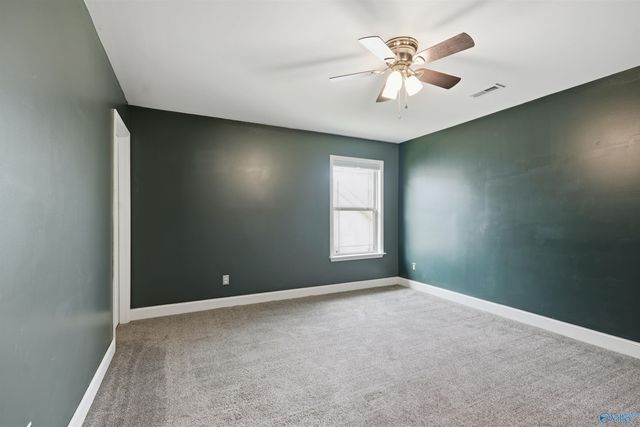 3011 Magnolia Leaf Circle SE, Owens Cross Roads, AL 35763