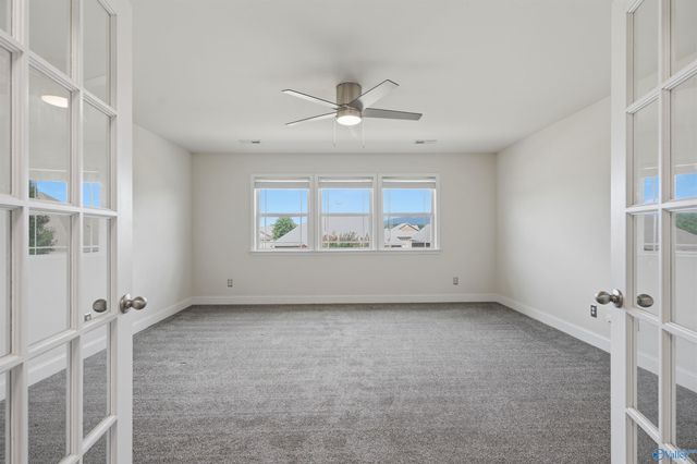 3011 Magnolia Leaf Circle SE, Owens Cross Roads, AL 35763