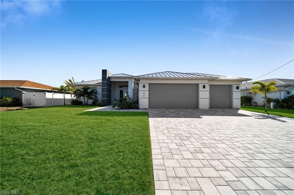 1430 SE 23rd ST, Cape Coral, FL 33990