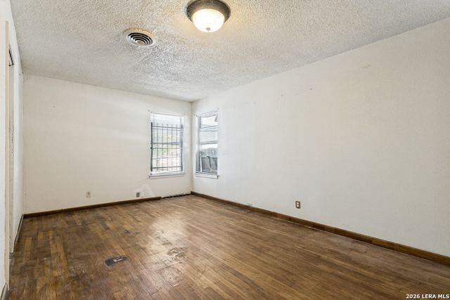 247 Edna, San Antonio, TX 78220