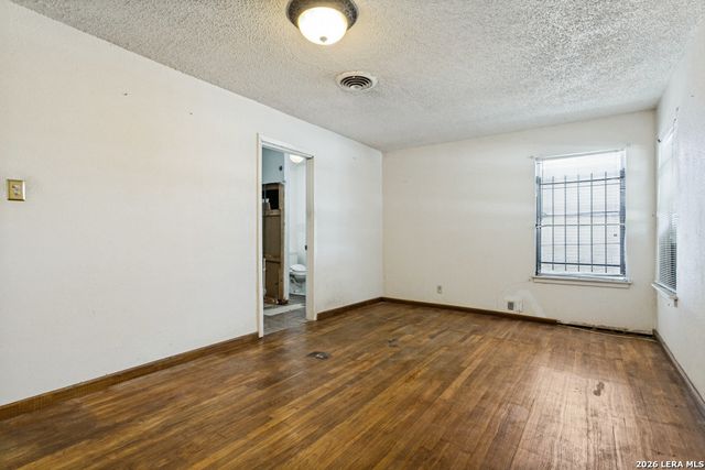247 Edna, San Antonio, TX 78220