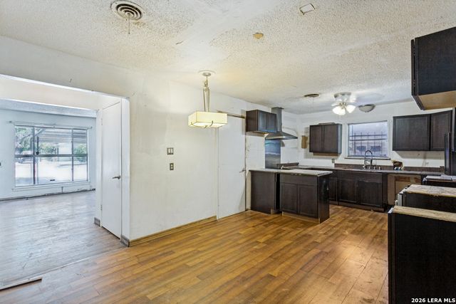 247 Edna, San Antonio, TX 78220