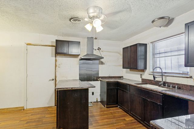 247 Edna, San Antonio, TX 78220