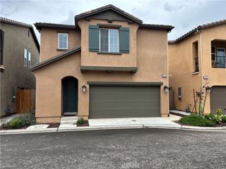 914 Wishon W, Madera, CA 93636