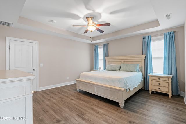 380 Avendale Drive, Rocky Point, NC 28457