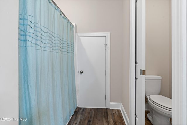 380 Avendale Drive, Rocky Point, NC 28457