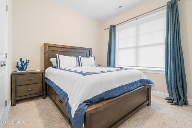 380 Avendale Drive, Rocky Point, NC 28457