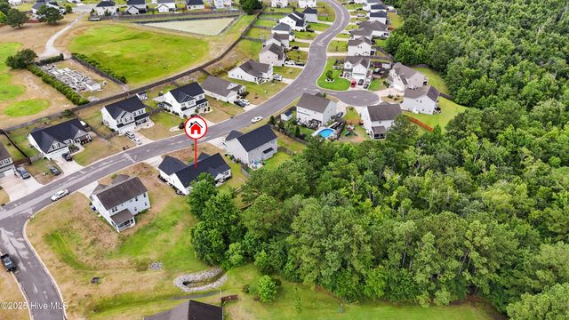 380 Avendale Drive, Rocky Point, NC 28457